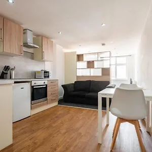 Modern Budget Studio In Central Doncaster